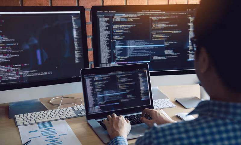 数据科学选型：R与Python如何赋能卢龙县网站建设？